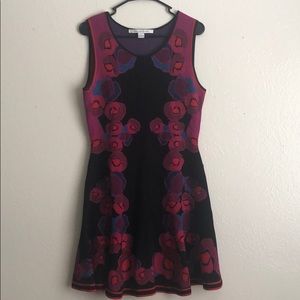 DIANEvonFURSTENBERG Beautiful Medium Adult Dress